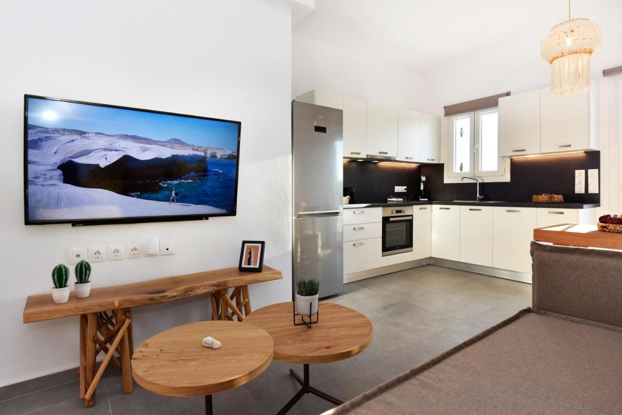 Kryni Deluxe Houses Adamantas  Exteriér fotografie