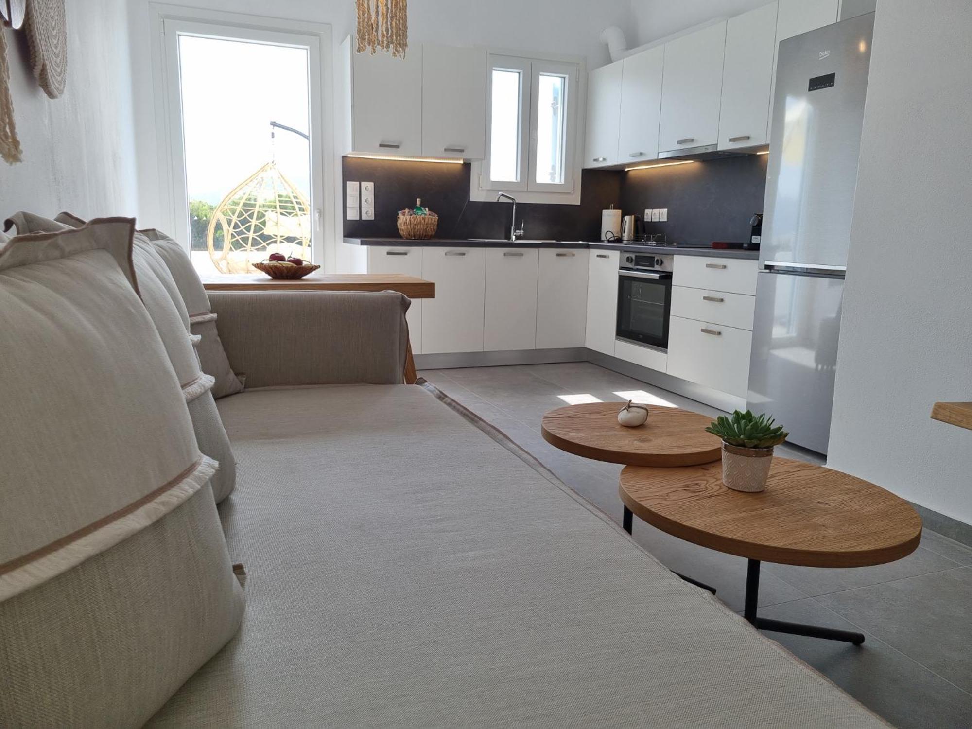 Kryni Deluxe Houses Adamantas  Pokoj fotografie